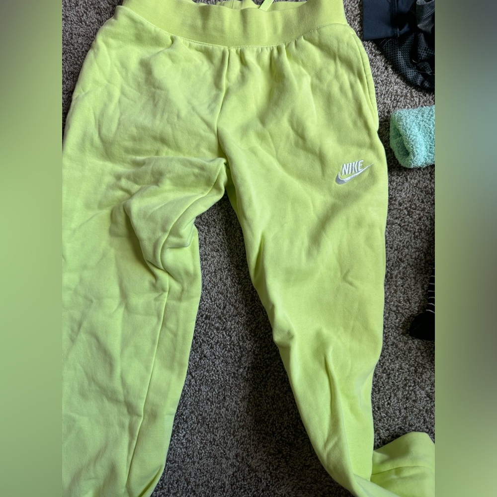 women’s fleece nike lime green sweats